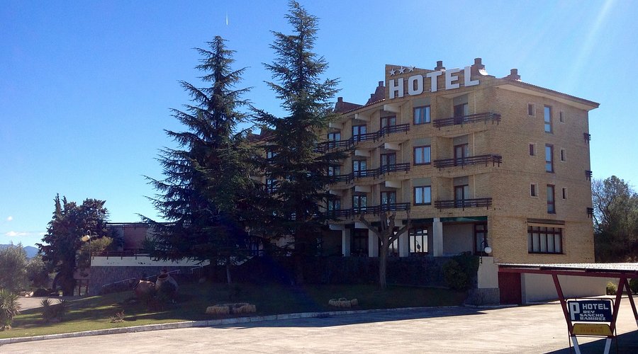Hotel Sancho Ramírez 3*